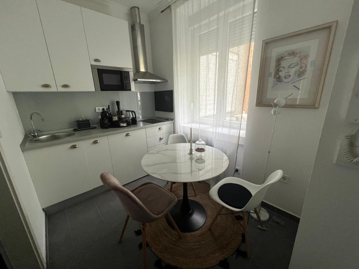Center City Apartment 2 Zagreb Exterior photo